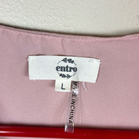 Entro large vneck pink/ gold 21 p2p 27” length shear sleeves preowned - Picture 4 of 7